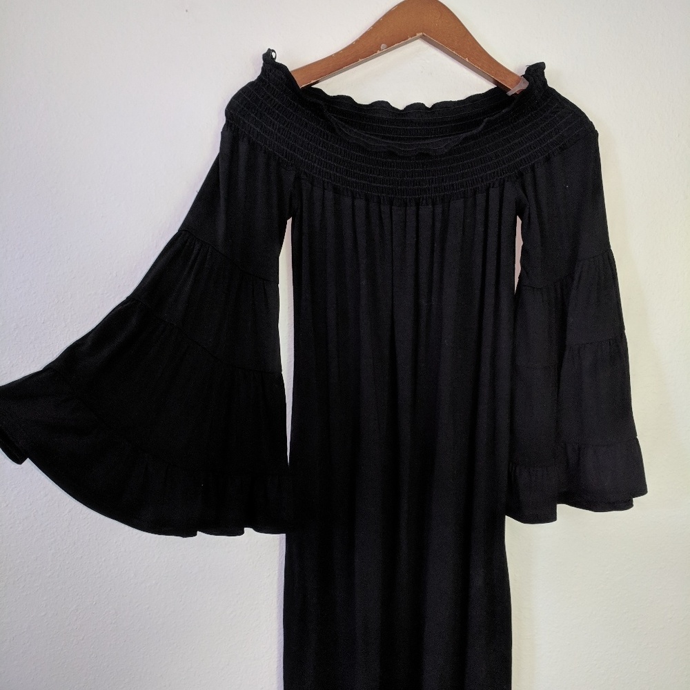 Darling Bell Sleeved Off the Shoulder Short Maxi